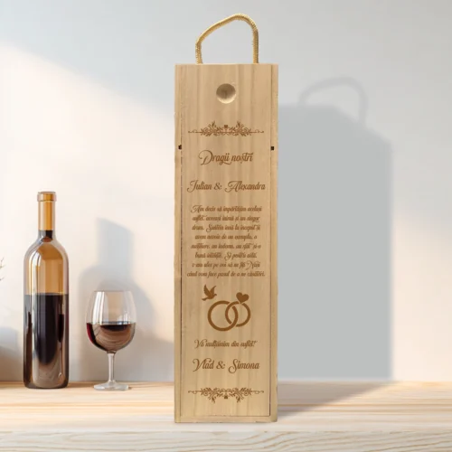 Cutie din lemn gravată pentru sticla de vin, cu capac culisant, Cererea Nașilor de Nuntă [ #0187 ]