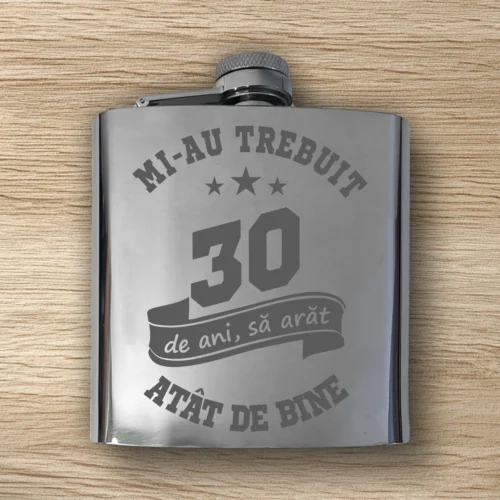 Ploscă de metal personalizată – simplă sau set cu păhărele, Cadou pentru Aniversarea vârstei de 30 de ani [ #0358 ]