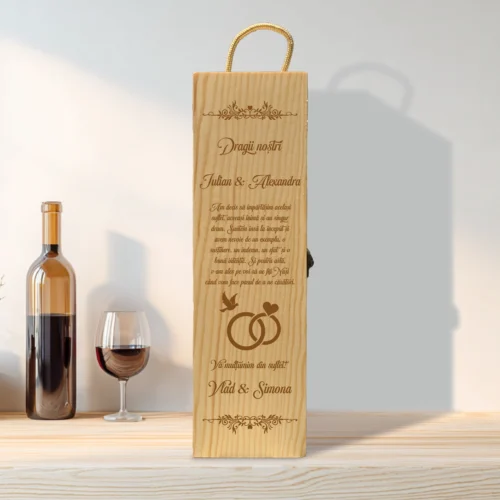 Cutie din lemn gravată pentru sticla de vin, cu închizătoare din metal, Cererea Nașilor de Nuntă [ #0186 ]