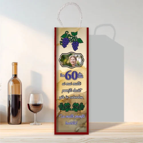 Cutie din lemn sublimată pentru sticla de vin, cu capac culisant, Aniversarea vârstei de 60 de ani [ #0274 ]