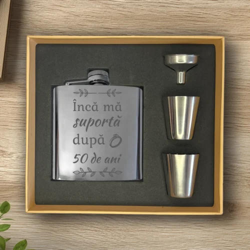 Ploscă de metal personalizată – simplă sau set cu păhărele, Cadou pentru Aniversarea căsătoriei de 50 de ani [ #0535 ]