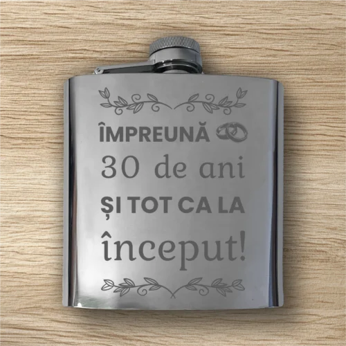 Ploscă de metal personalizată – simplă sau set cu păhărele, Cadou pentru Aniversarea căsătoriei de 30 de ani [ #0503 ]