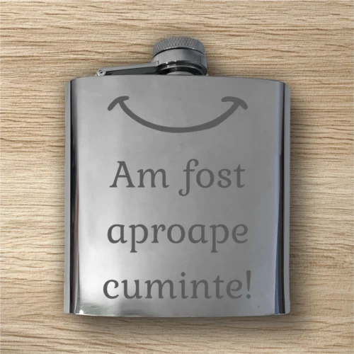 Ploscă de metal personalizată – simplă sau set cu păhărele, Cadou de Crăciun [ #0545 ]