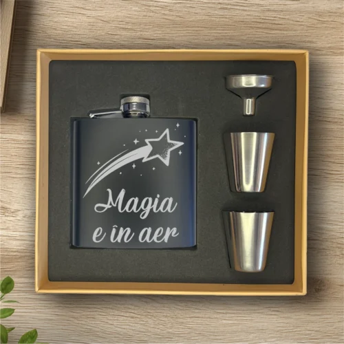 Ploscă de metal personalizată – simplă sau set cu păhărele, Cadou de Crăciun [ #0609 ]