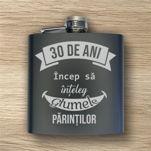 Ploscă de metal personalizată – simplă sau set cu păhărele, Cadou pentru Aniversarea vârstei de 30 de ani [ #0363 ]