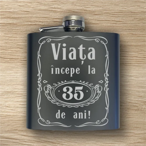 Ploscă de metal personalizată – simplă sau set cu păhărele, Cadou pentru Aniversarea vârstei de 35 de ani [ #0378 ]
