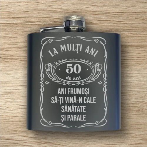 Ploscă de metal personalizată – simplă sau set cu păhărele, Cadou pentru Aniversarea vârstei de 50 de ani [ #0426 ]