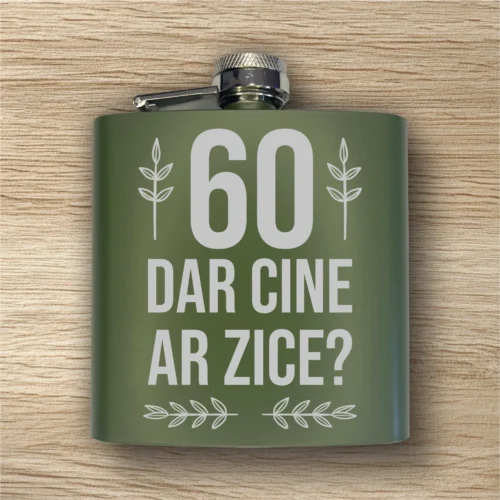 Ploscă de metal personalizată – simplă sau set cu păhărele, Cadou pentru Aniversarea vârstei de 60 de ani [ #0452 ]
