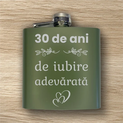 Ploscă de metal personalizată – simplă sau set cu păhărele, Cadou pentru Aniversarea căsătoriei de 30 de ani [ #0506 ]