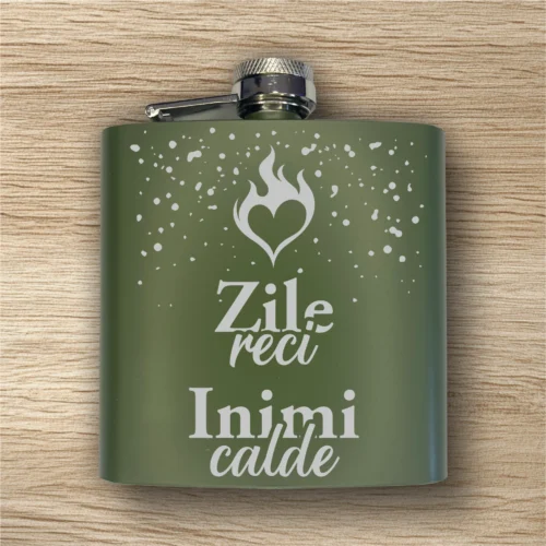 Ploscă de metal personalizată – simplă sau set cu păhărele, Cadou de Crăciun [ #0610 ]