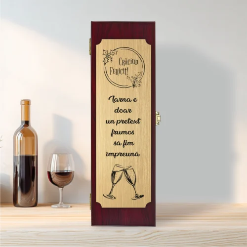 Cutie din lemn cu placă gravată pentru sticla de vin, cu ustensile, Cadou de Crăciun [ #0605 ]