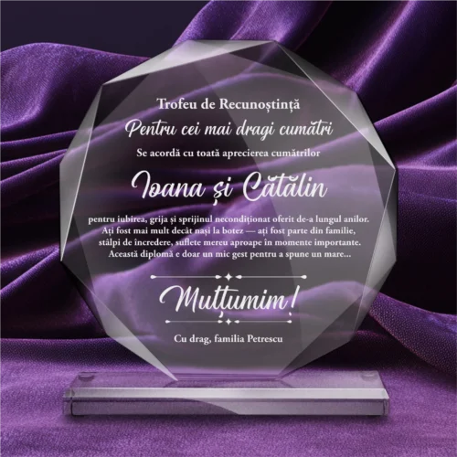Trofeu din Sticlă Elegant – Personalizat prin Gravură Laser, Cadou pentru Cumătri [ #0746 ]