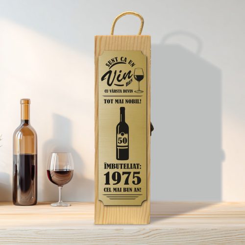 Cutie din lemn gravată pentru sticla de vin, cu capac culisant, Aniversarea vârstei de 50 de ani [ #0191 ]