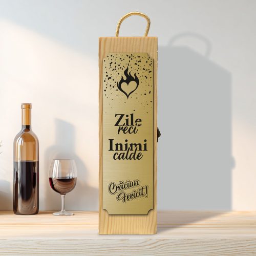 Cutie din lemn gravată pentru sticla de vin, cu închizătoare din metal, Cadou de Crăciun [ #0615 ]